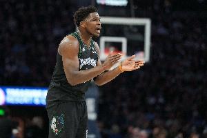 Windhorst：爱德华兹对球队阵容存在疑问 他希望这些疑问得到解答