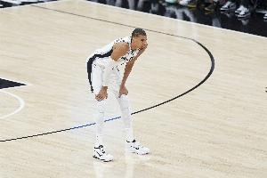 文班亚马：第二场失利让我们更加认真减少了犯错和失误