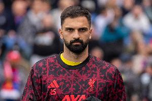 回声报：利物浦打算继续让阿利松当一门，马马尔达什维利想外租