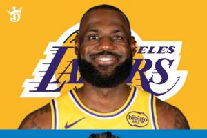 美媒：詹姆斯8年湖人生涯的数据+荣誉 毫不逊色于MVP级别的SGA