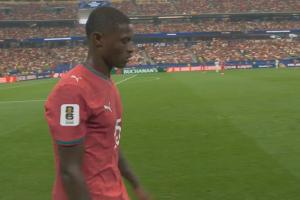 因伤下场！门德斯数据：4次抢断 5次地面对抗成功 5次夺回球权