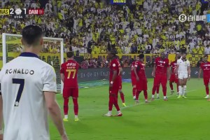 冠军稳了！C罗任意球直接破门！攻入生涯第972球！胜利3-1领先！集锦